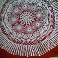 Кръгла покривка за маса, плетена на една кука, снимка 8 - Декорация за дома - 34961574