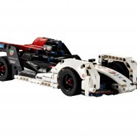 LEGO® Technic 42137 - Formula E® Porsche 99X Electric, снимка 3 - Конструктори - 39441177