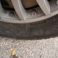 4 бр. зимни гуми Bridgestone 215/65/16, снимка 3 - Гуми и джанти - 42673079