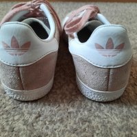 Детски кецове ADIDAS  Номер 34, снимка 4 - Детски маратонки - 37755201