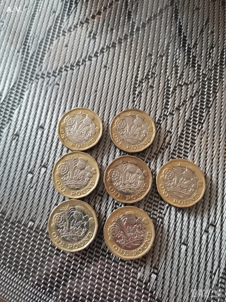 One pound elizabeth 2 , снимка 1