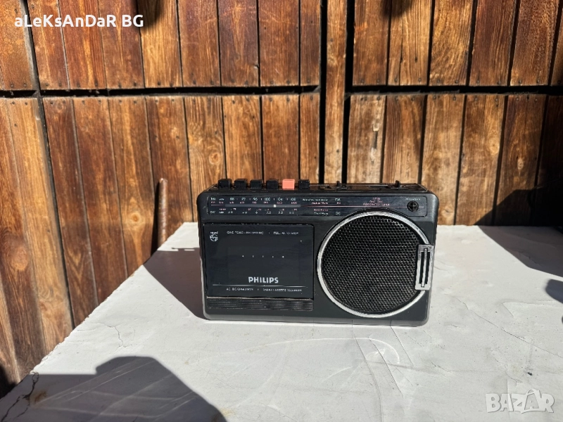 Радио касетофон Philips , снимка 1