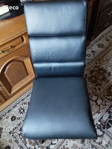 Продавам офис  стол, черен, снимка 1