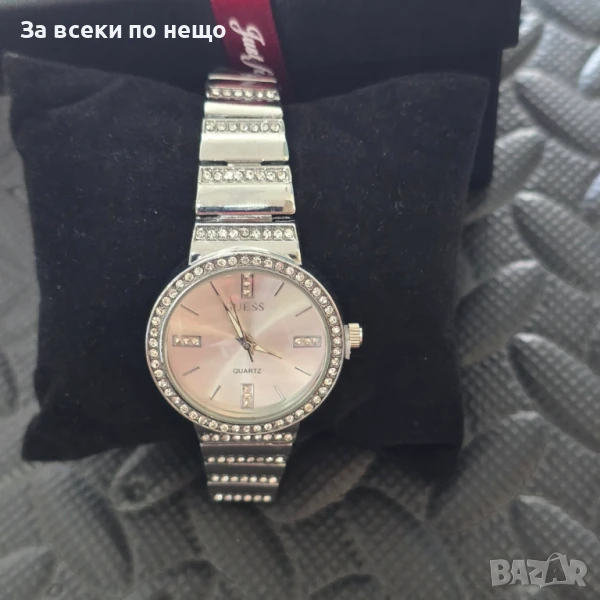 Guess Сребрист Часовник С Кристали Код VL-149, снимка 1