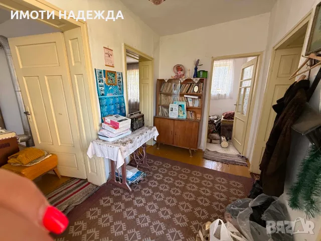 Къща в гр. Нови пазар, снимка 12 - Къщи - 56465440