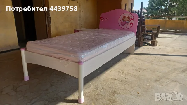 Продавам детско легло с матрак+нощно шкафче, снимка 3 - Спални и легла - 55724633