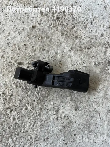 Импулсен датчик позиция на колянов вал Фолксваген Голф 5 VW Golf, снимка 2 - Части - 47516848