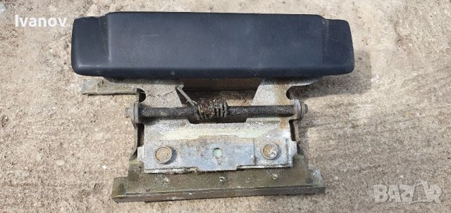 Външна дръжка лява шофьорска врата бмв е30 купе , снимка 3 - Части - 40526270