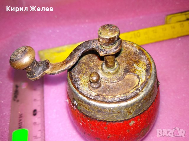 СТАРА ДЪРВЕНА МЕЛНИЧКА Марка РОДИНА За ЧЕРЕН ПИПЕР и ДРУГИ ПОДПРАВКИ 42915, снимка 2 - Други ценни предмети - 44297796