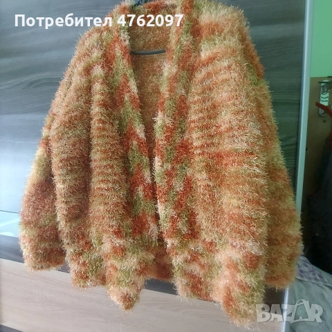 Плетени на една кука жилетката е плетена на две куки, снимка 2 - Жилетки - 53960787