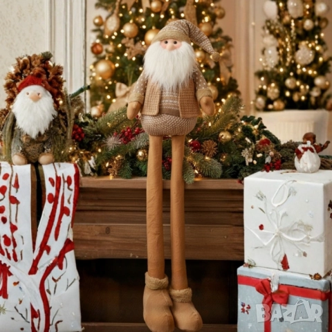 Декоративни Коледни кукли „Баба Коледа“ и „Дядо Коледа“ – уют, топлина и празнично настроение с един