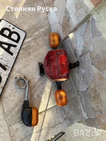 стоп с мигачи за мотор / мз цена 40 лв или 20,45 евро  за всичко от снимката   не знам от какъв мото, снимка 2 - Части - 52036932