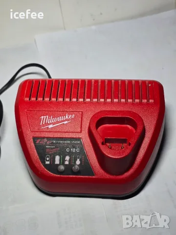 Milwaukee C12 C 12V зарядно, снимка 3 - Винтоверти - 56072164