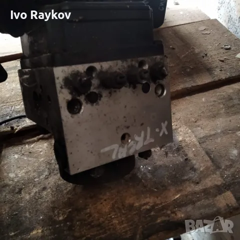 модул ABS за NISSAN X-TRAIL 2.2 J1730NA C47A695 2724F0302