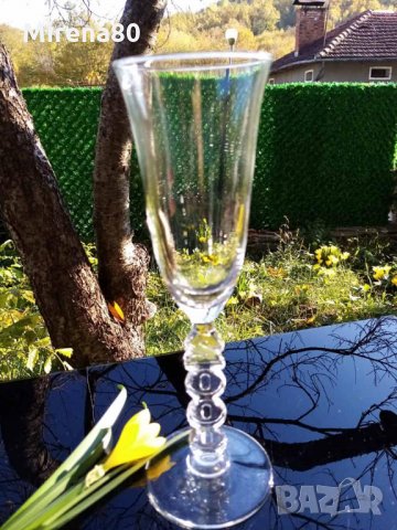 2 много високи чаши за вино, снимка 2 - Сервизи - 34560330