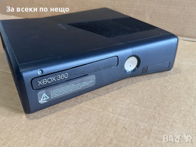 ОТЛИЧНО РАБОТЕЩА КОНЗОЛА Xbox 360s , Model 1439, снимка 4 - Xbox конзоли - 55843682