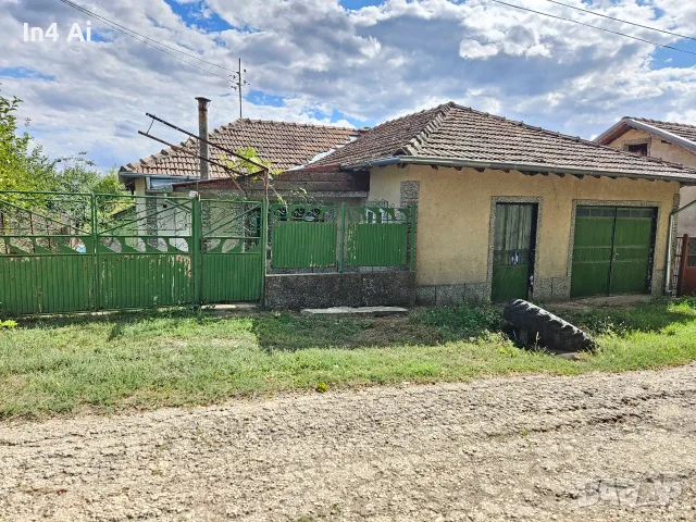 Къща с. Ценович, снимка 2 - Къщи - 56360994