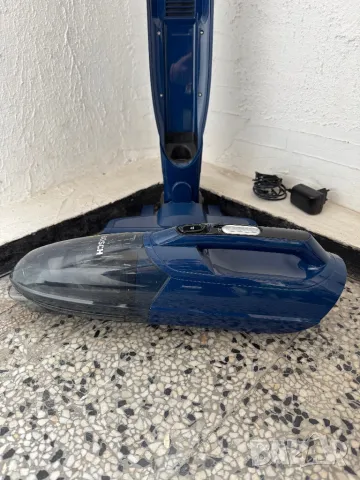 Безжична Акумулаторна Вертикална Прахосмукачка Bosch BCHF216S Series 2, 2 in 1, Readyy'y 16V!, снимка 2 - Прахосмукачки - 49154705