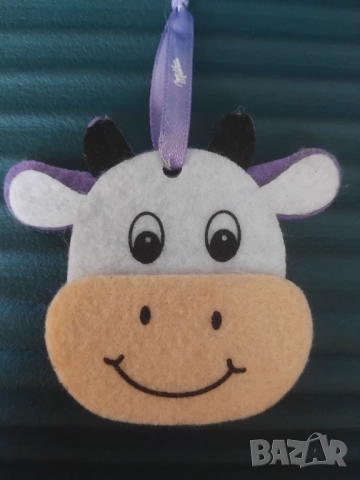 Milka / Милка  колекционерска играчка за кравичка за закачане, снимка 1