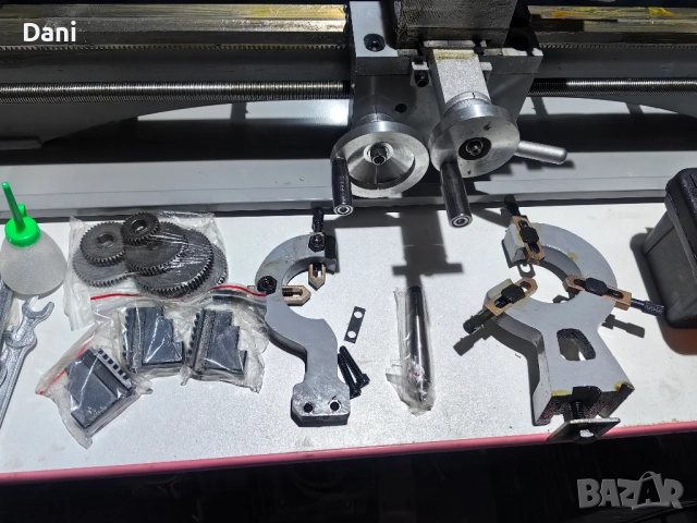 Малък струг за метал 1100w.750мм., снимка 2 - Стругове - 52295965