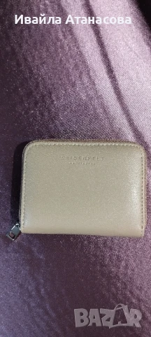 Дамски портфейл , снимка 2 - Портфейли, портмонета - 50579064