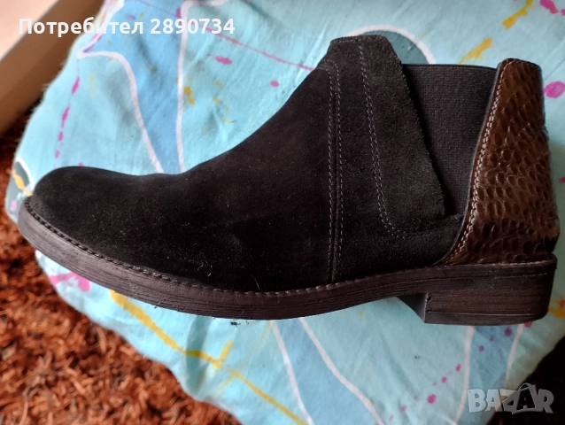 Чудни Ботички на Clarks, снимка 3 - Дамски боти - 52430536