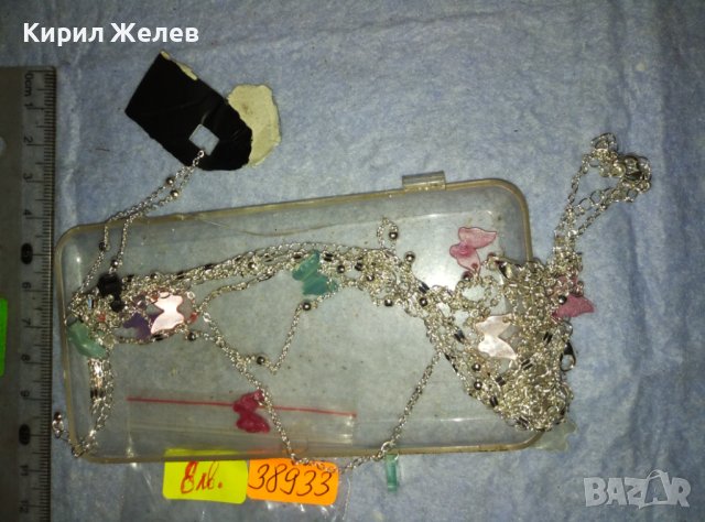 НЕЖНО ПОСРЕБРЕНО АРТ КОЛИЕ с ЦВЕТНИ ПЕПЕРУДКИ ФИНА ВЕРИЖКА 38933, снимка 3 - Колиета, медальони, синджири - 42057417
