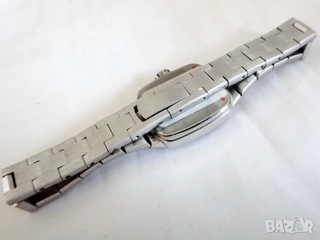 Швейцарски дамски часовник Vulcain (MSR) - Нов, снимка 8 - Дамски - 54977705