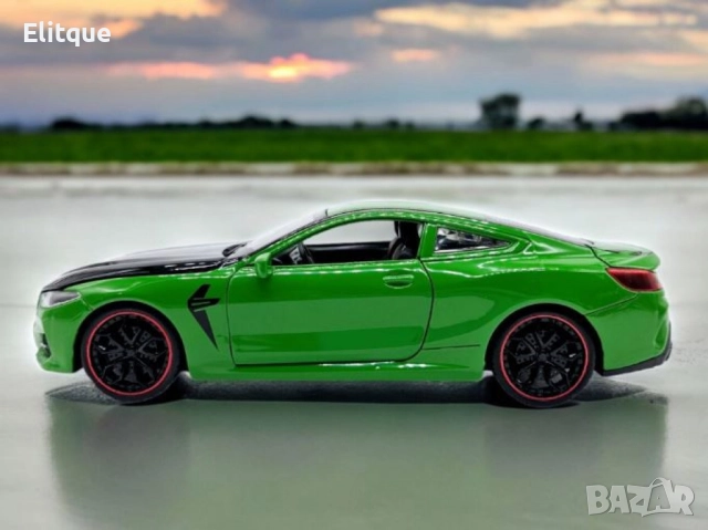Автомобил BMW M8 с 3 реалистични звука и светлини – мащаб 1:24, снимка 8 - Коли, камиони, мотори, писти - 52745179