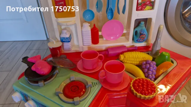 Детска кухня с аксесоари и звуци, снимка 8 - Играчки за стая - 47640023
