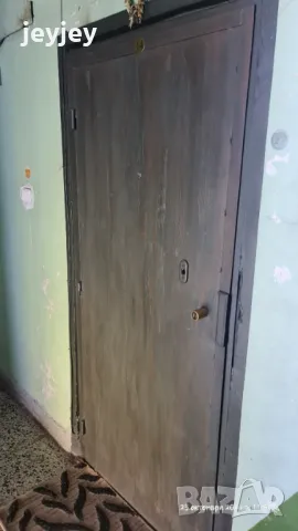 Метална входна врата с каса, снимка 2 - Входни врати - 47985468