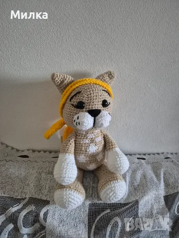 Ръчно изработена играчка - Котка