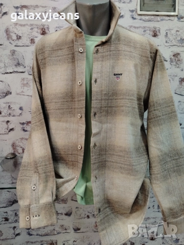 Gant- мека бархетна риза, с копчета, светло рае бежово и капучино