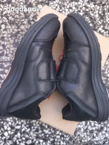 KicKers, кожени маратонки 29 номер, снимка 3 - Детски маратонки - 56475485