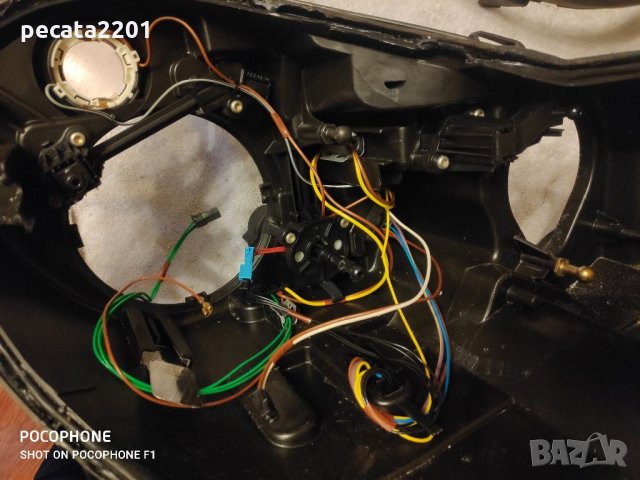 Продавам - оригинален десен ксенонов фар за Мерцедес Е класа W211 на части, снимка 7 - Части - 31930120