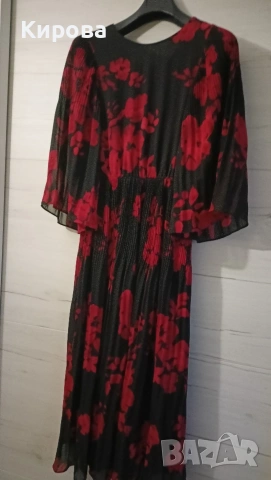 Дамска рокля на плисета 