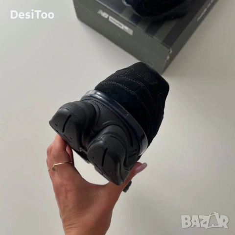 New Balance 9060 "Triple Black" , снимка 4 - Маратонки - 54335023