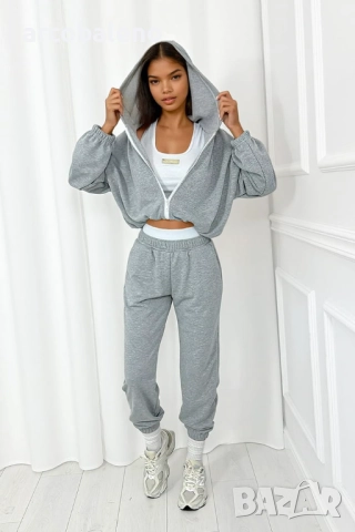 Дамски комплект анцуг Gloria, суитшърт и 7/8 панталон, 3цвята , снимка 7 - Комплекти - 51625457