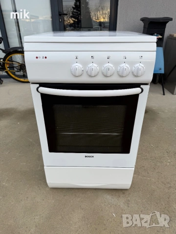 Печка Bosch  с метални котлони Като НОВА, снимка 3 - Печки, фурни - 53022077