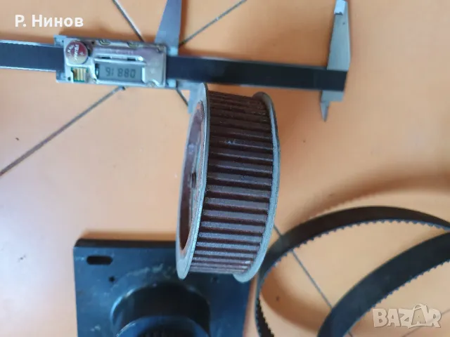 конзола със зъбно колело и зъбен ремък за сервомотор - комплект  фланец, снимка 3 - Електродвигатели - 47501191