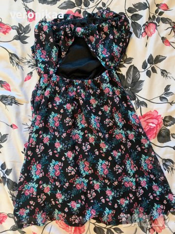 Лятна рокля на цветя XS/S, снимка 2 - Рокли - 44496011