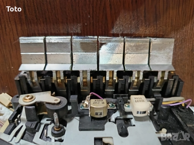 Заден капак и механика за Sharp 5757, снимка 6 - Радиокасетофони, транзистори - 52442545