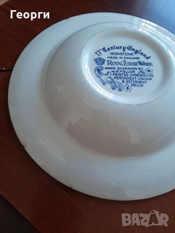 Порцеланова чиния Royal Tudor Ware, снимка 5 - Чинии - 32079819