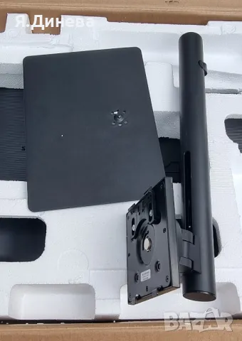 Монитор Samsung S32A600UUU , снимка 11 - Монитори - 49674171