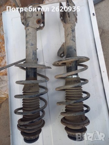 Амортисьори предни за тойота ярис 2008