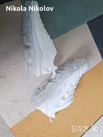 Nike vapormax plus чисто нови 