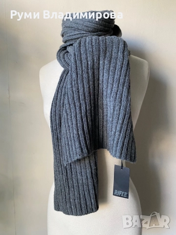 Сив шал Rifle с 50 % вълна, с етикет, снимка 2 - Шалове - 52787847