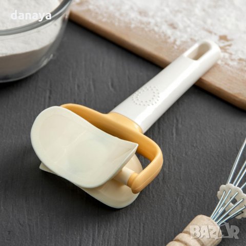 2481 Кухненски валяк за изрязване на тесто на кръгове уред за пелмени, снимка 2 - Прибори за хранене, готвене и сервиране - 34968676