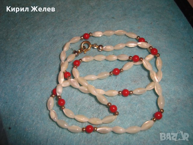 РЕТРО АРТ НЕЖНО КОЛИЕ БЯЛ АХАТ и ЧЕРВЕН КОРАЛ РЪЧНА ИЗРАБОТКА АРТ ДЕКО БИЖУ 27081, снимка 3 - Колиета, медальони, синджири - 35119856