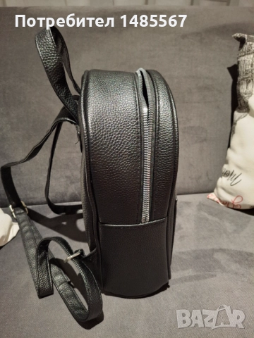 Дамска раница, снимка 2 - Раници - 52586248